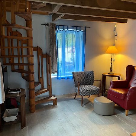 Maison Independante Pour 2 Tout Inclus Tiny House For 2 All Included Teilhet  Bagian luar foto