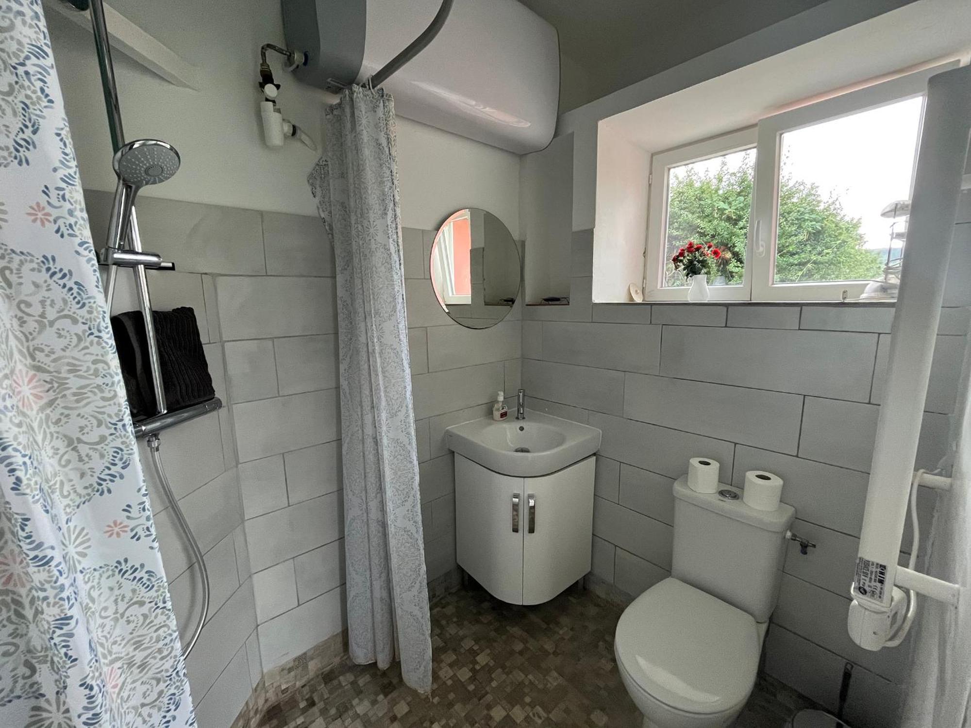 Maison Independante Pour 2 Tout Inclus Tiny House For 2 All Included Teilhet  Bagian luar foto